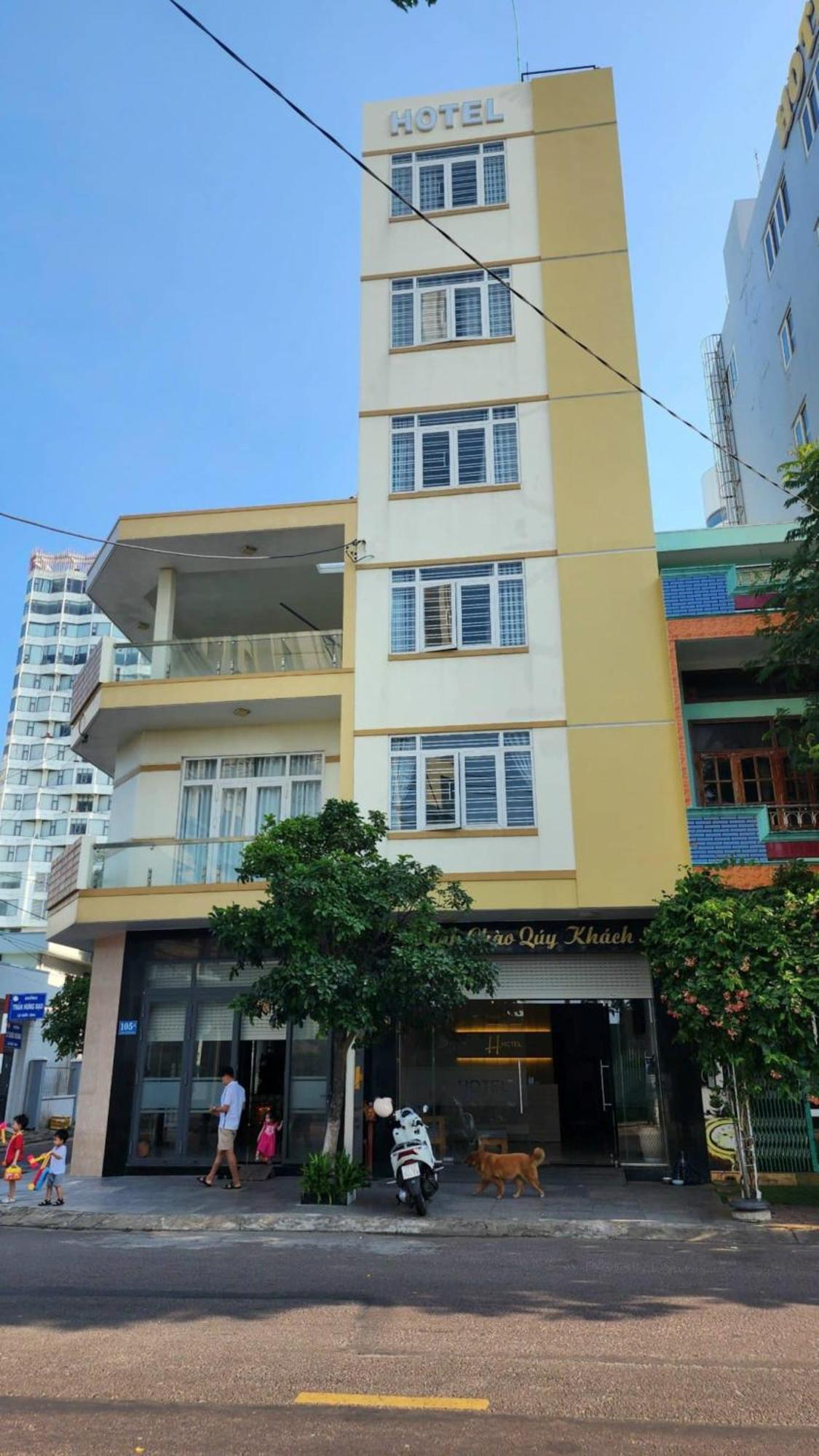 H Hotel 퀴논 외부 사진